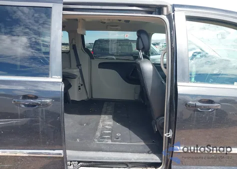 2014 Chrysler Town & Country Touring из США, поврежденный, VIN 2C4RC1BG3ER207848